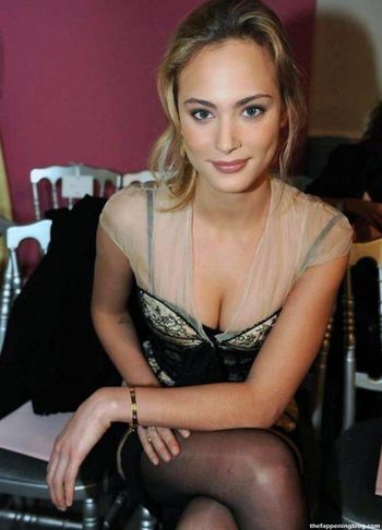 Nora Arnezeder