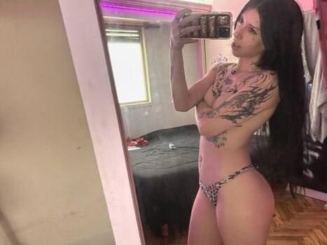 notcrazygothgirl