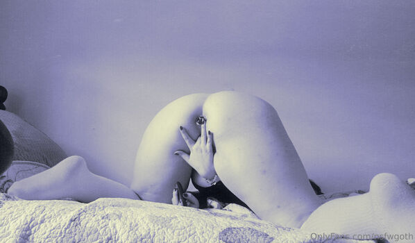 nsfwgoth