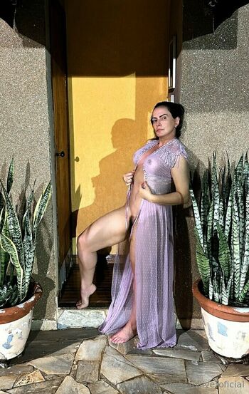 Nubia Oliver