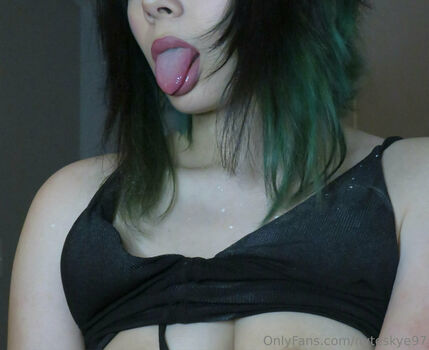 nyteskye97