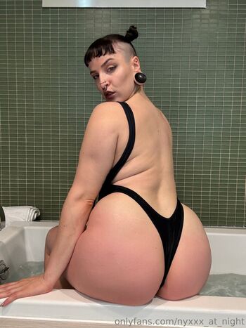 nyxxx_at_night