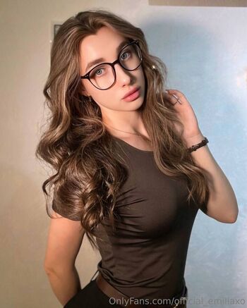 official_emiliaxo