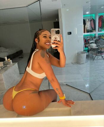 ohsoyoujade