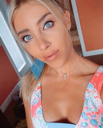 Olivia Harlan Dekker