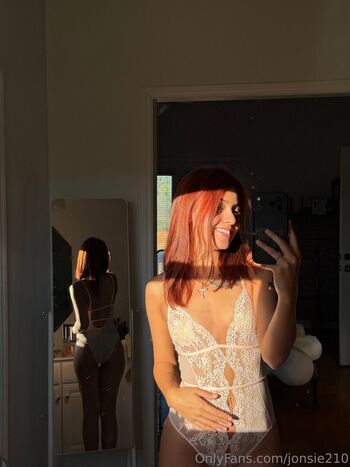 Olivia Jones