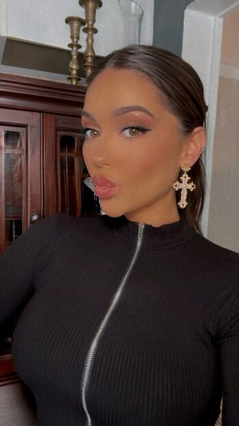 Olivia Mae
