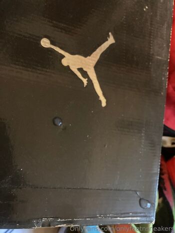 onlyfeetnsneakers