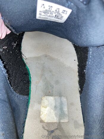 onlyfeetnsneakers