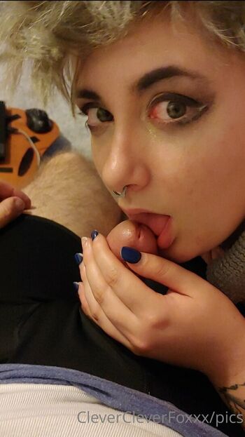 p3achyfoxxxfree