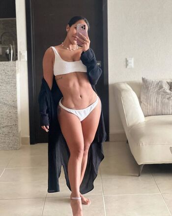 Paola Castillo