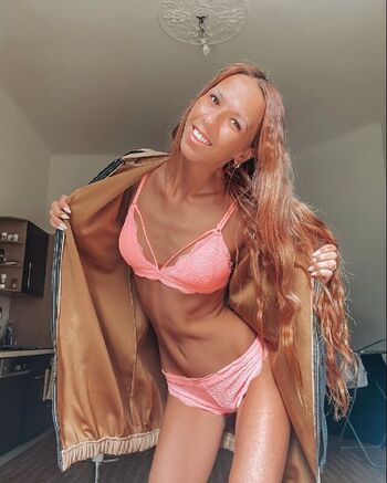 Paris Devine