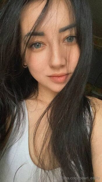 pearl_emily