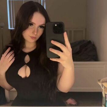 PetiteandSweet5