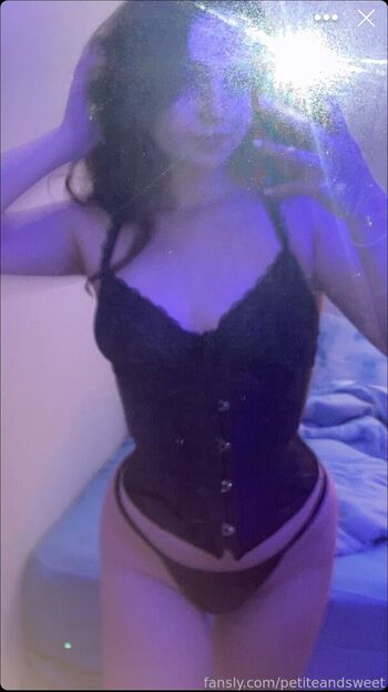 PetiteandSweet5