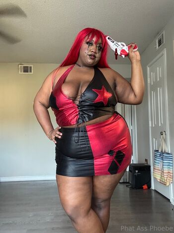 PhatAssPhoebe