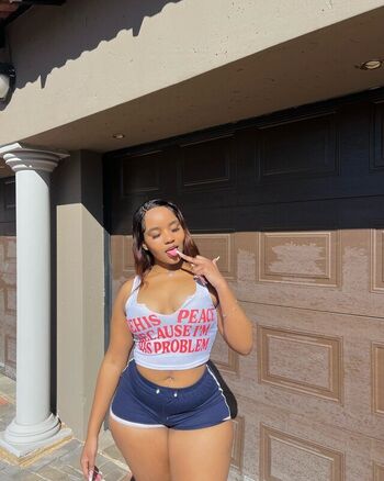 Phobbicclwethu_