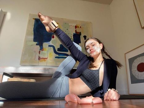 Phoebe Tonkin