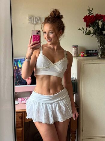 phoebeisginger