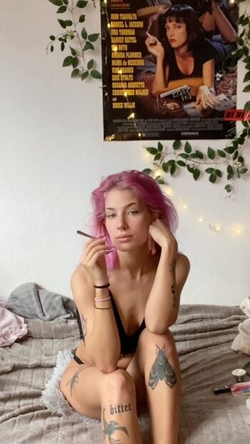 pinkarosalina