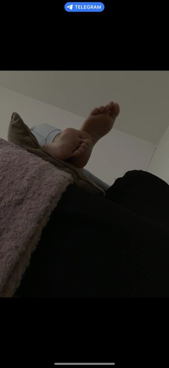 Plantes De Pieds Candid