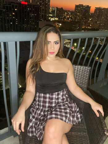 playgirlcarli18