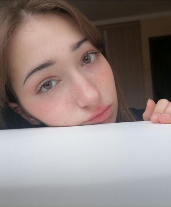 Polly_Bee