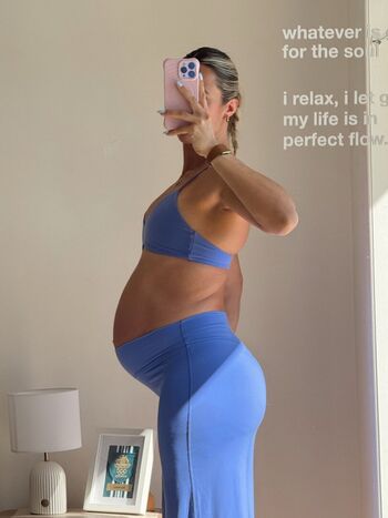 Pregnant Celebs