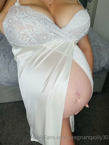 pregnantpolly30