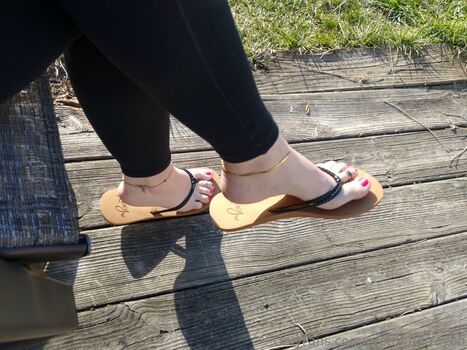 prettyfeetraven