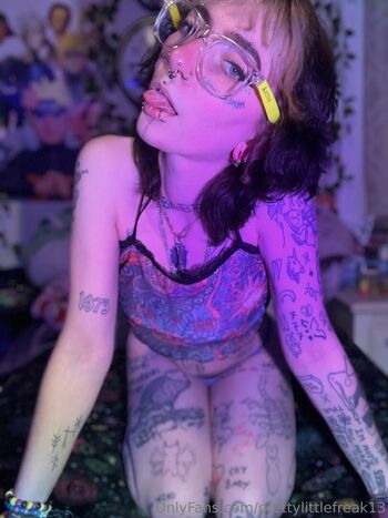prettylittlefreak13