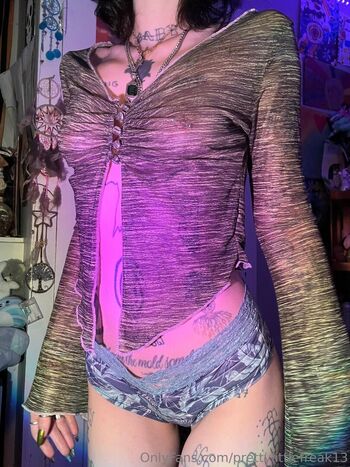 prettylittlefreak13