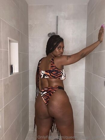 queen_super_soaker