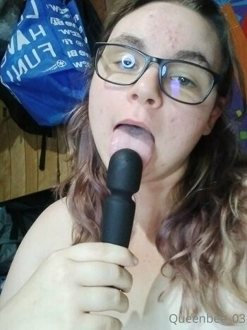 queenbee_03
