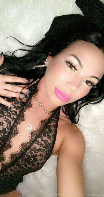 queenofthedollhouse