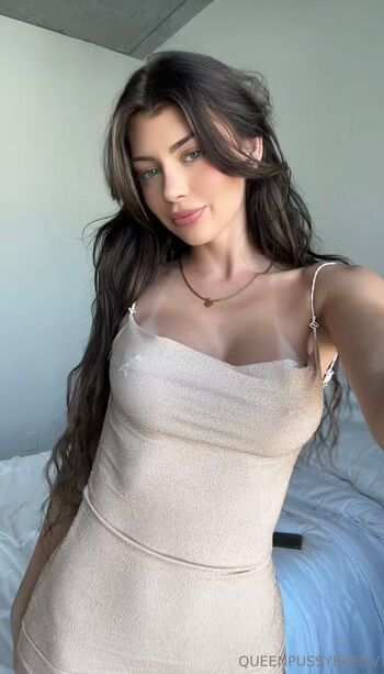 queenpussybossv