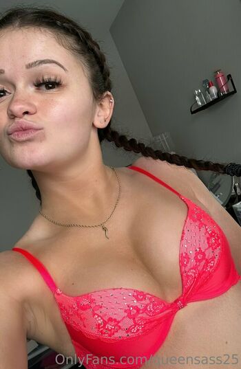 queensass25