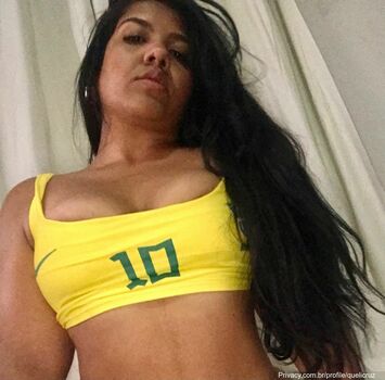 Queli Cruz