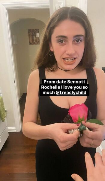 Rachel Anne Sennott