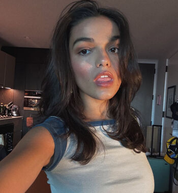 Rachel Zegler