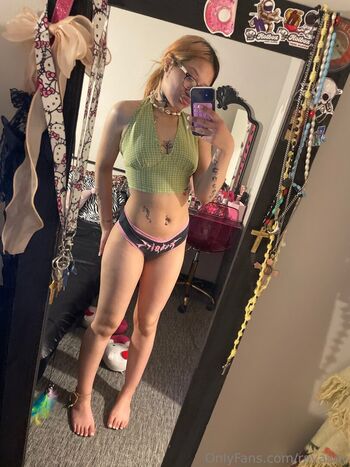 Rayakay, Raya Kay, 4k.r4y4, G0thbr4tt, Rayakayyy, Goth_whore0, Anime.roxxx0, Raya.baby3, Gogetterr4y4