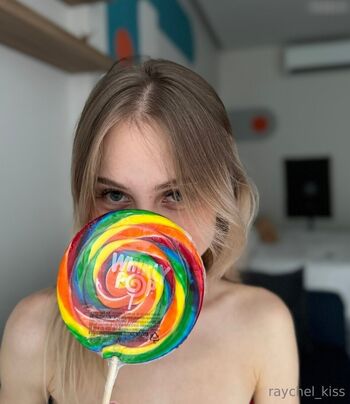raychel_kiss
