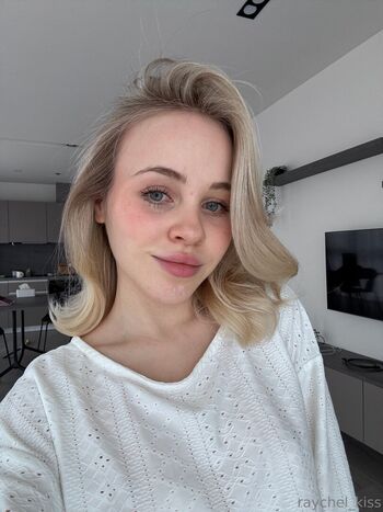 raychel_kiss