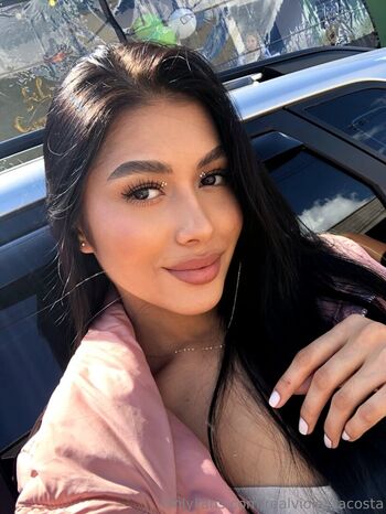 realvioletaacosta
