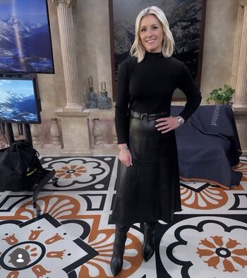 Rebecca Lowe