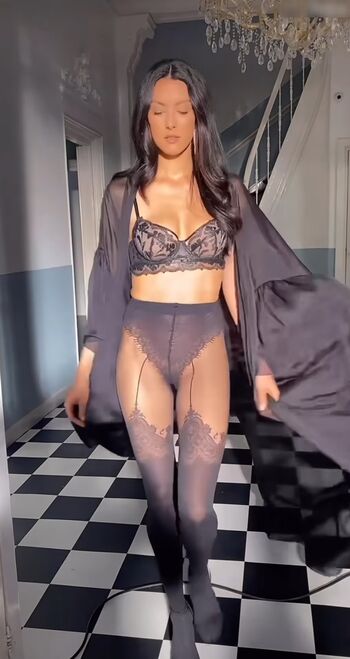 Rebecca Mir
