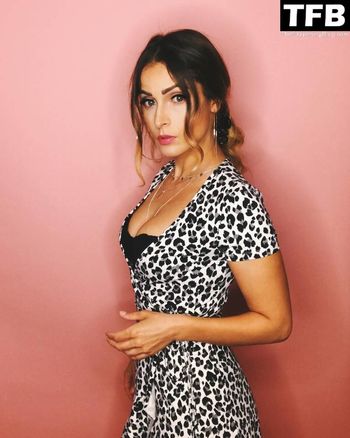 Rebecca Miro