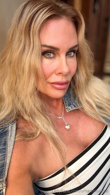 Rebeccalynne_d