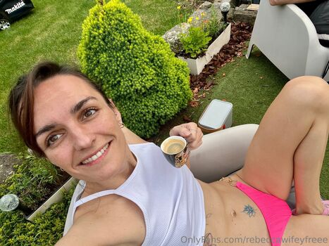 rebeccawifeyfreee