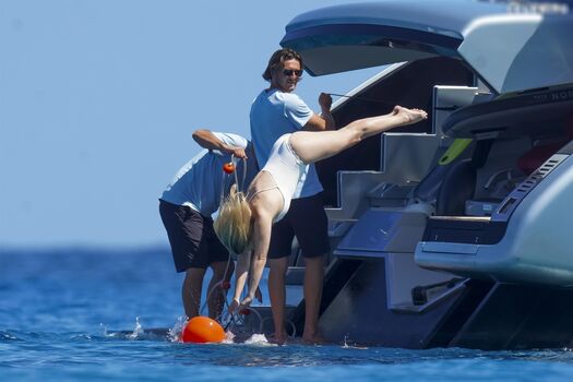Reese Witherspoon